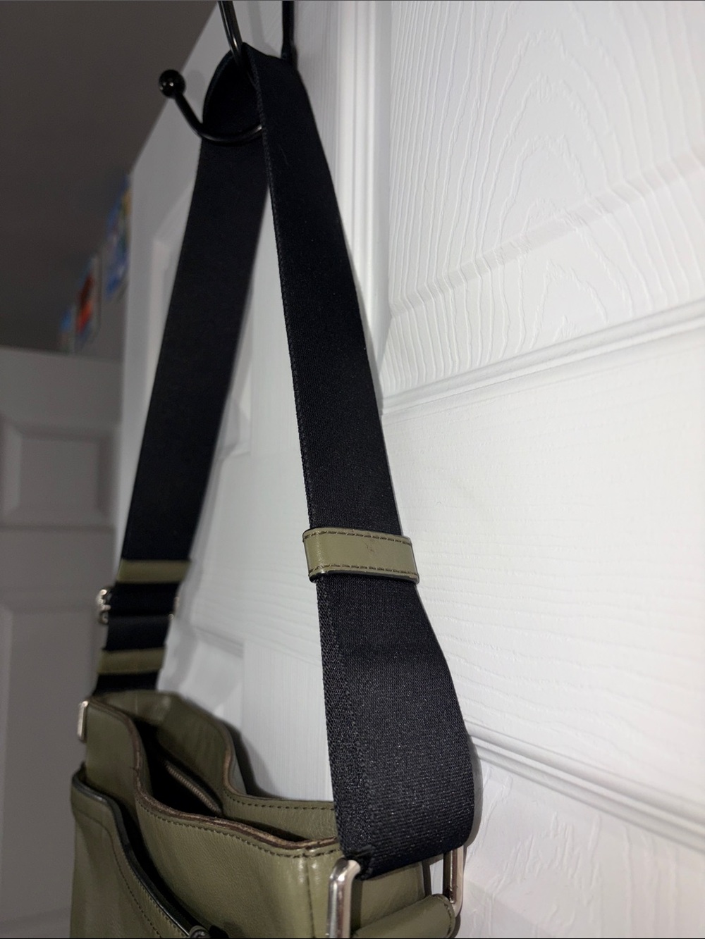 Coach f71745. Mens Olive Green Crossbody Sling Bag - Minimal Leather Design - Picture 9 of 15